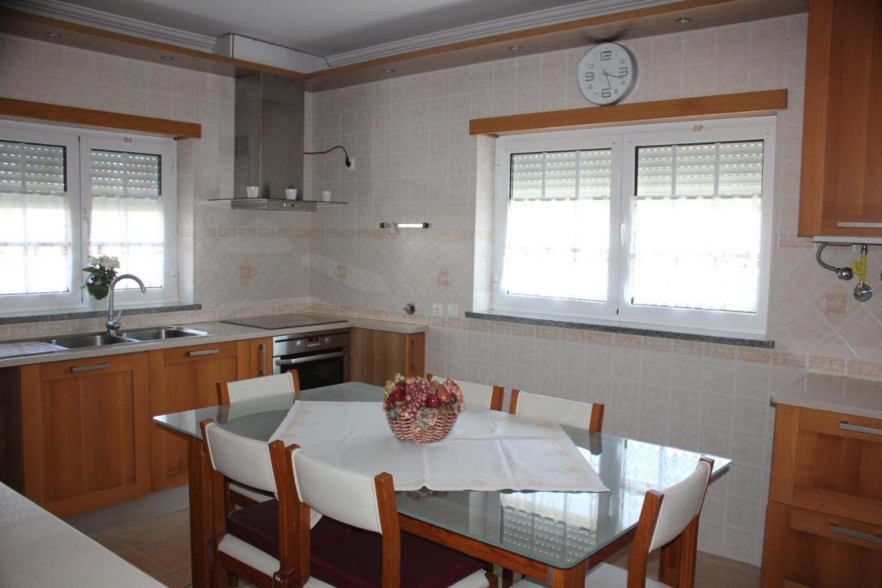Vivenda Godinho Apartment Nazare Luaran gambar