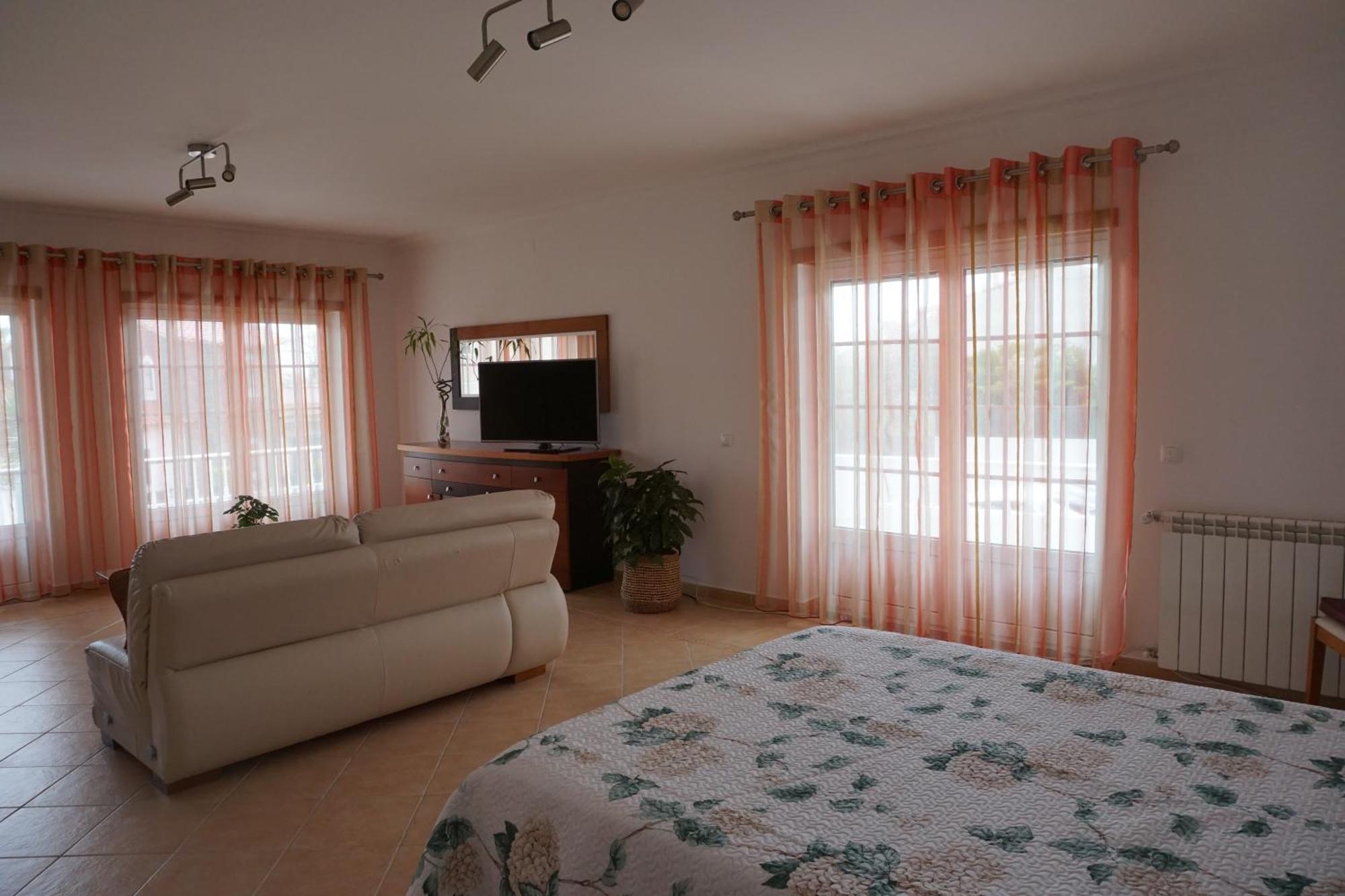 Vivenda Godinho Apartment Nazare Luaran gambar
